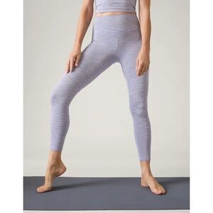 Athleta High‎ Rise Transcend Textured 7/8 Tight Legging Medium Nova Dye Violet